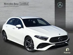 Blanco polar Usado 2024 Mercedes A200 AMG line Berlina | 36.900 € (Precio justo)