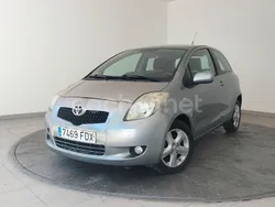 Gris / plata Usado 2006 Toyota Yaris Luna Berlina | 2900 € (Buen precio)