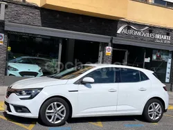 Blanco Usado 2017 Renault Mégane IV Business Berlina | 11.900 € (Precio justo)