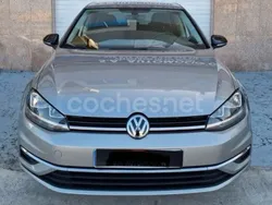 Gris / plata Usado 2019 VW Golf VII Advance Berlina | 16.490 € (Precio justo)