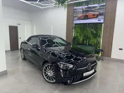 Negro Usado 2021 Mercedes E400 Descapotable | 67.990 €