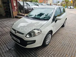 Blanco Usado 2010 Fiat Punto Active Utilitario | 3990 € (Precio justo)
