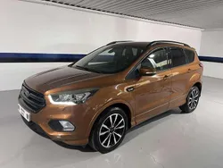 Beige Usado 2018 Ford Kuga ST-Line SUV | 15.300 € (Precio justo)