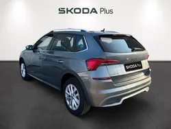 Gris Usado 2024 Skoda Kamiq Ambition SUV | 19.464 € (Precio justo)