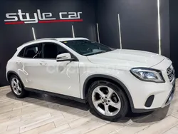Blanco Usado 2020 Mercedes GLA180 SUV | 23.950 € (Precio justo)