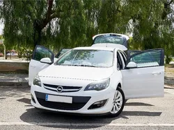 Blanco Usado 2012 Opel Astra Selective Berlina | 4500 € (Precio justo)