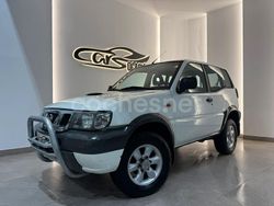 Blanco Usado 2006 Nissan Terrano Comfort SUV | 9999 € (Precio justo)