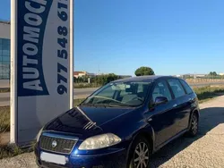 Azul Usado 2008 Fiat Croma Active Familiar | 2400 €