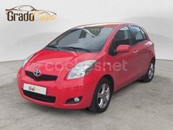 Rojo Usado 2010 Toyota Yaris Live Berlina | 6990 € (Un poco caro)