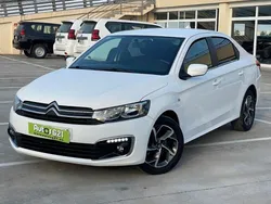 Blanco Usado 2020 Citroën C-Elysee I Shine Berlina | 10.999 € (Precio justo)
