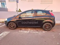 Negro Usado 2006 Fiat Grande Punto Active Utilitario | 600 €