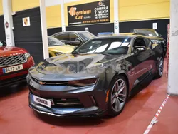 Gris / plata Usado 2018 Chevrolet Camaro Coupe | 35.490 €