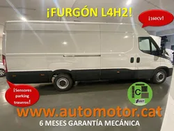 Blanco Usado 2023 Iveco Daily Berlina | 25.900 €