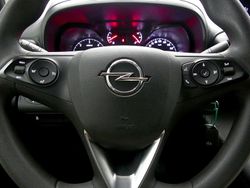 Blanco Usado 2020 Opel Combo Expression Monovolumen | 14.885 € (Un poco caro)