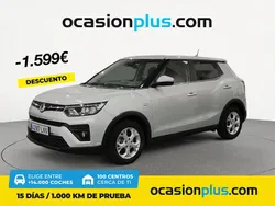 Gris / plata Usado 2022 Ssangyong Tivoli SUV | 17.590 € (Caro)