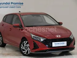 Rojo Usado 2024 Hyundai i20 Berlina | 19.900 € (Precio justo)