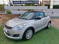 Gris / plata Usado 2013 Suzuki Swift GL Berlina | 6900 € (Un poco caro)