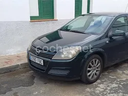 Verde Usado 2006 Opel Astra Enjoy Berlina | 2550 € (Precio justo)