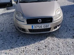 Bronce Usado 2008 Fiat Linea Berlina | 2900 €