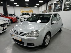 Gris / plata Usado 2007 VW Golf V Sportline Berlina | 7900 € (Precio justo)