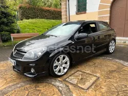 Negro Usado 2006 Opel Astra GTC OPC Berlina | 11.900 €