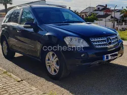 Negro Usado 2007 Mercedes ML320 SUV | 4490 €