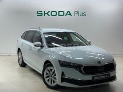 Blanco Usado 2025 Skoda Octavia Selection Familiar | 31.900 € (Caro)