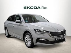 Gris Usado 2024 Skoda Scala Utilitario | 18.990 € (Precio justo)