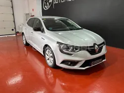 Gris / plata Usado 2019 Renault Mégane IV LIMITED Berlina | 12.900 € (Precio justo)