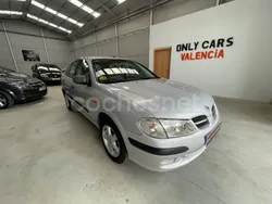 Gris / plata Usado 2002 Nissan Almera Comfort Berlina | 2990 € (Buen precio)
