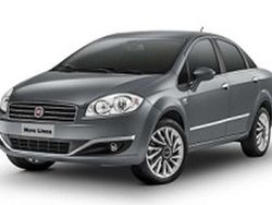 Gris Usado 2011 Fiat Linea Active Berlina | 6400 €