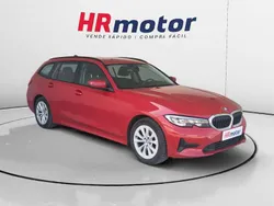 Rojo Usado 2020 BMW 318 Sport Line Familiar | 21.590 € (Precio justo)