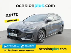 Gris / plata Usado 2023 Ford Focus ST-Line Familiar | 19.990 € (Precio justo)