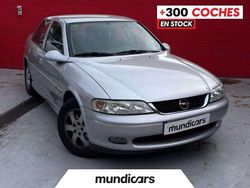 Plateado Usado 2001 Opel Vectra Elegance Berlina | 2990 €