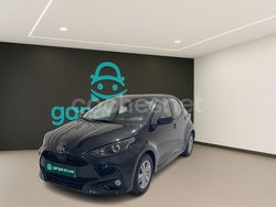 Negro Usado 2022 Toyota Yaris Hybrid Active Berlina | 16.990 € (Buen precio)