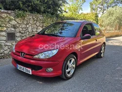 Rojo Usado 2004 Peugeot 206 Berlina | 2500 € (Precio justo)