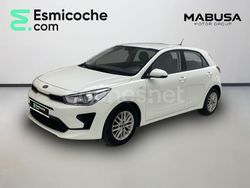 Blanco Usado 2021 Kia Rio Berlina | 13.290 € (Un poco caro)