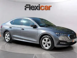 Gris Usado 2022 Skoda Octavia Ambition Berlina | 17.190 € (Precio justo)