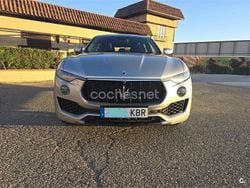 Gris / plata Usado 2017 Maserati Levante SUV | 33.900 € (Precio justo)