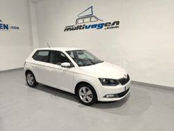 Blanco Usado 2017 Skoda Fabia Ambition Utilitario | 10.990 € (Caro)