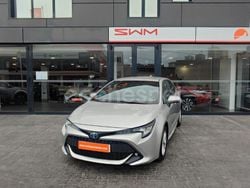 Gris / plata Usado 2022 Toyota Corolla Active Berlina | 18.500 € (Buen precio)