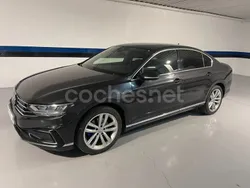 Gris / plata Usado 2020 VW Passat GTE Berlina | 15.990 € (Buen precio)