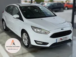 Blanco Usado 2017 Ford Focus ST-Line Berlina | 10.900 € (Precio justo)