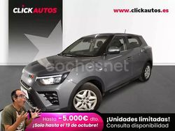 Gris / plata Usado 2024 Ssangyong (KGM) Tivoli SUV | 18.700 €
