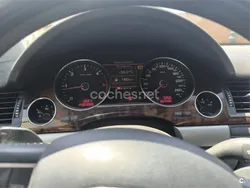 Gris / plata Usado 2007 Audi A8 Berlina | 9600 € (Un poco caro)