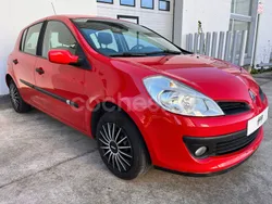 Rojo Usado 2007 Renault Clio II Authentique Berlina | 5990 € (Caro)