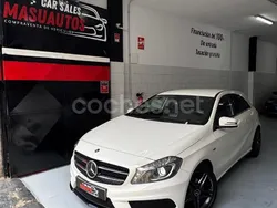 Blanco Usado 2015 Mercedes A180 AMG line Berlina | 16.990 € (Precio justo)
