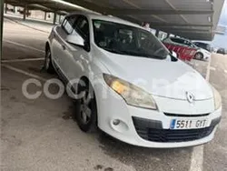 Blanco Usado 2010 Renault Mégane III Dynamique Berlina | 3500 € (Precio justo)