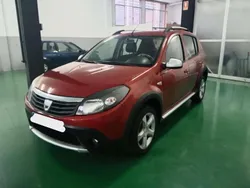 Rojo Usado 2011 Dacia Sandero Stepway Utilitario | 6999 € (Un poco caro)