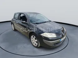 Negro Usado 2007 Renault Mégane II Dynamique Berlina | 3990 € (Caro)